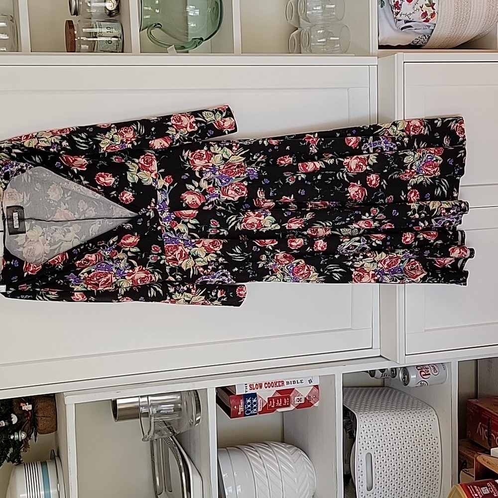 Reformation long sleeve floral dress medium